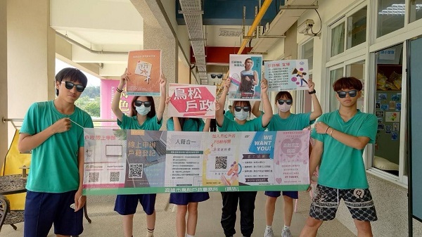 鳥松戶政到校服務便利學生初領國民身分證1